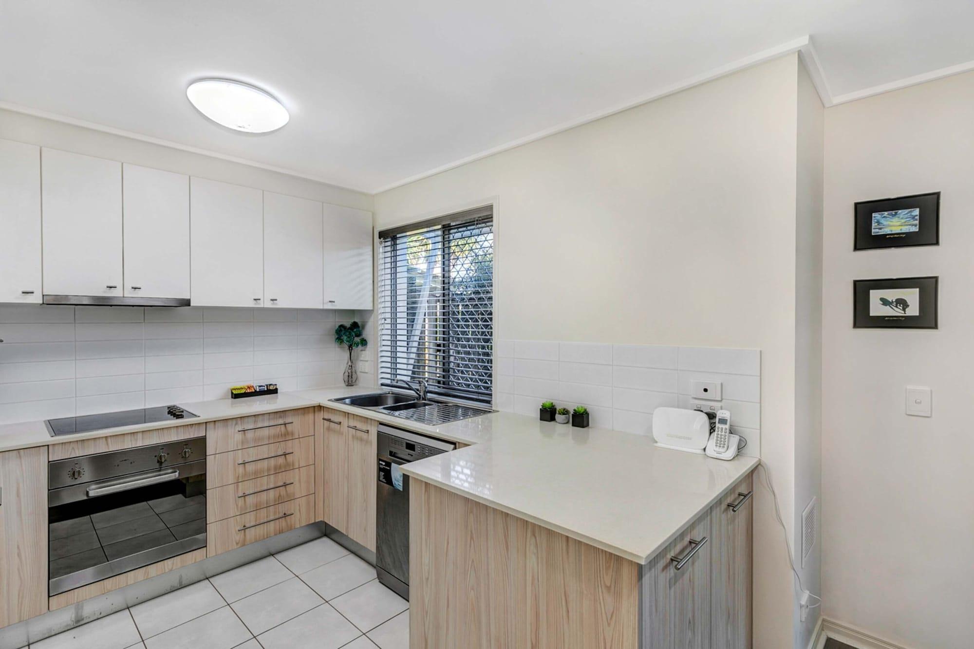Ramada Encore By Wyndham Whale Cove Hervey Bay Dış mekan fotoğraf